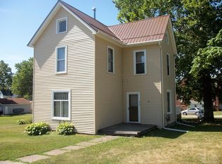 610 W Walnut St, Eldon, IA 52554