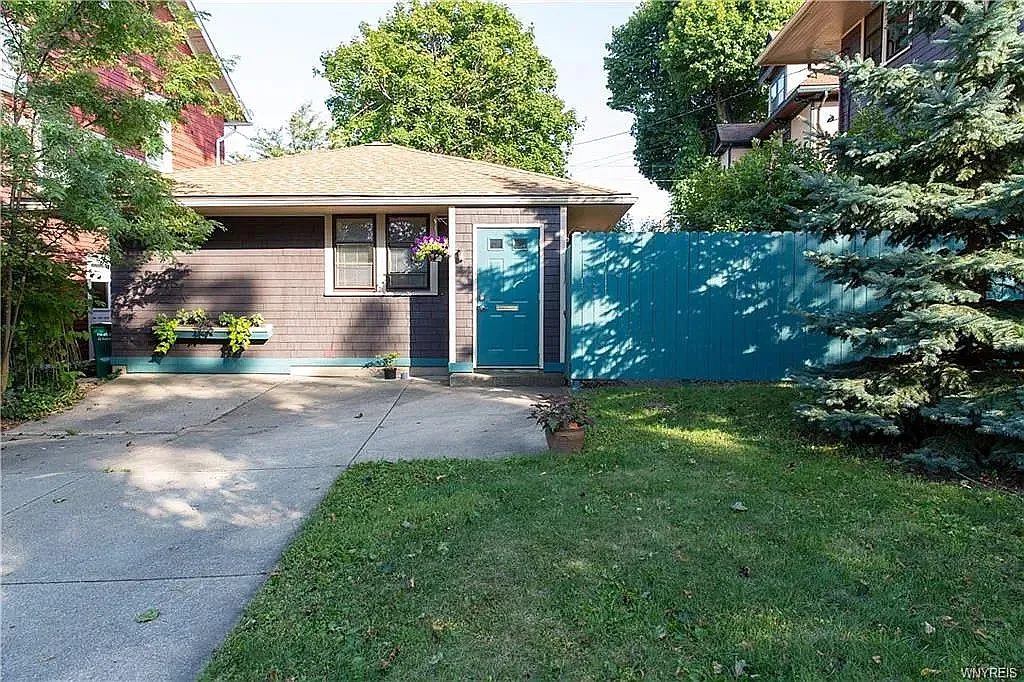 Studio, 500 sqft, $1,300 — Photo 1