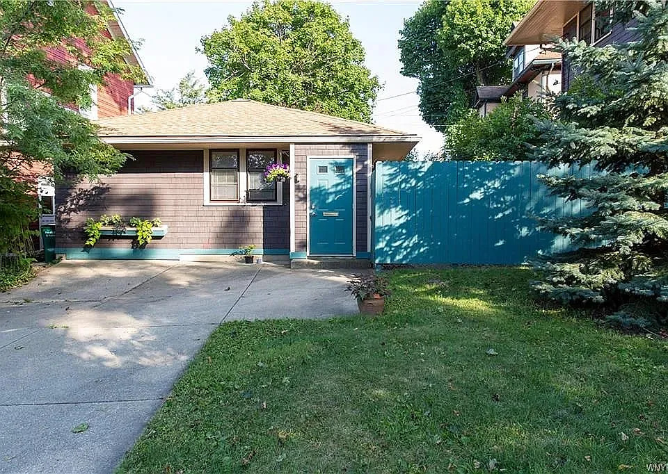 273 Crescent Ave #1