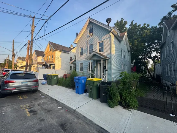 41 Summer St #2, Waterbury, CT 06704