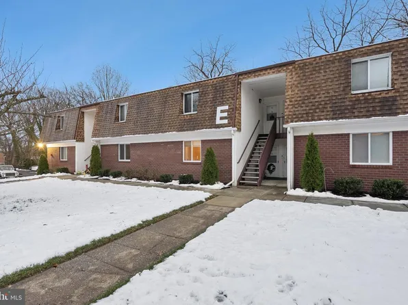 411 Stiles Ave APT E5, Maple Shade, NJ 08052