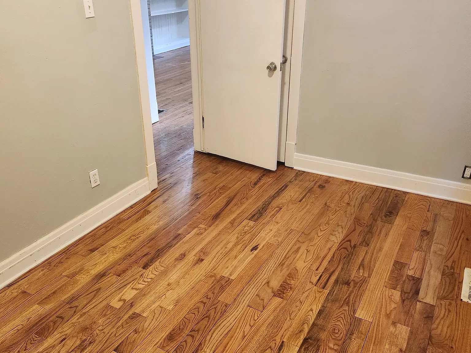 3 bed, 2709 sqft, $1,800 — Photo 3