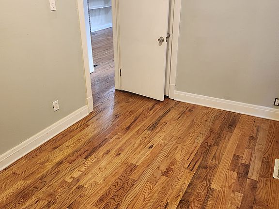 3rd image of 171 N Lockwood Ave #1
