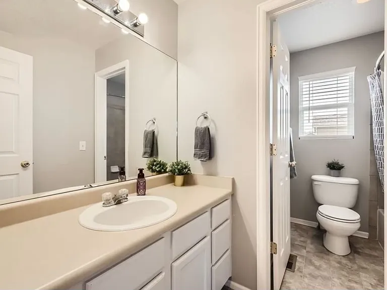 1875 Silver Meadow Cir — Photo 22