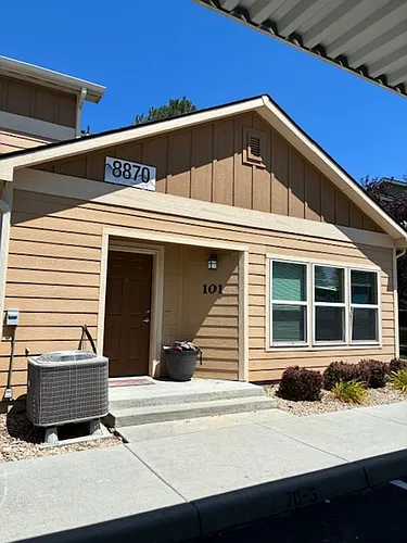 8870 W Shellie Ln Photo 1