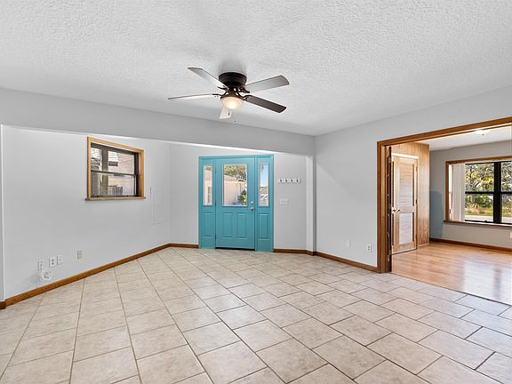 3rd image of 605 17th St