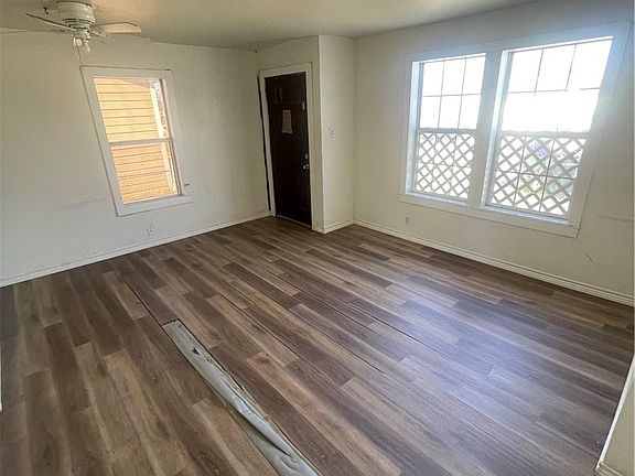 2nd image of 1733 Karen Dr