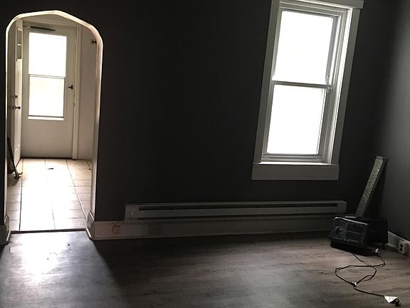 5th image of 4957 Kershaw St