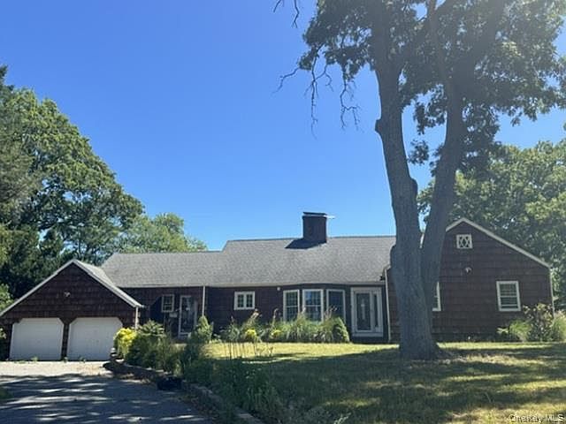 1st image of 888 Pondview Road
