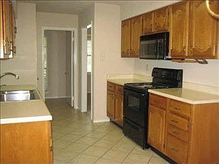 4th image of 7026 Wills Dr
