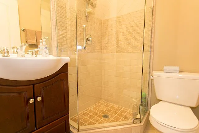 831 W Buckingham Pl #2C — Photo 17