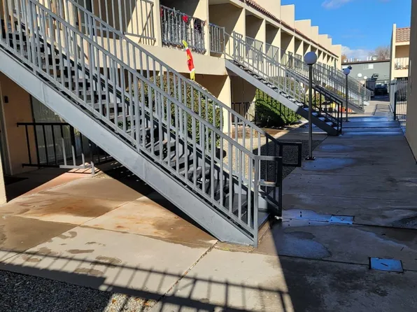 1025 Valencia Dr SE APT 25, Albuquerque, NM 87108