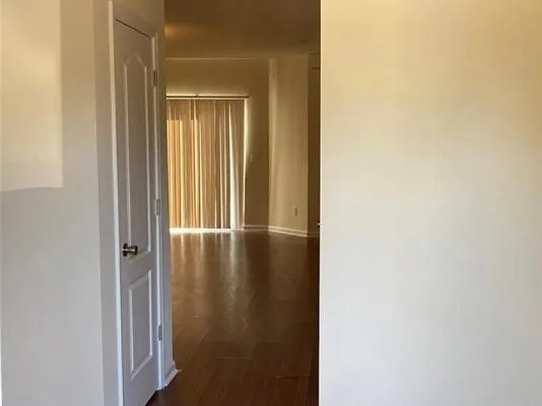 2837 Laurel Ridge Cir — Photo 5