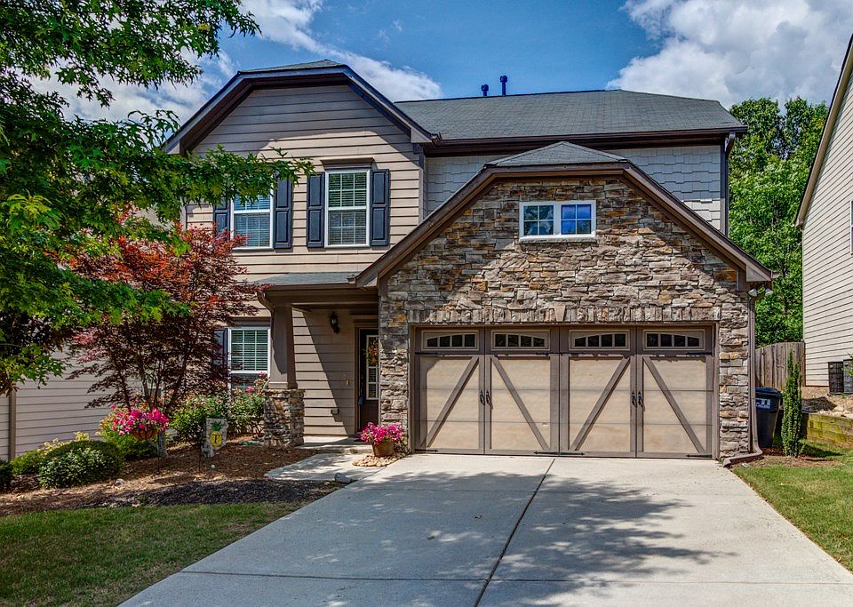 1st image of 550 Crestmont Ln