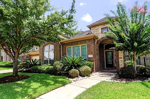 23119 Redberry Ln Photo 1