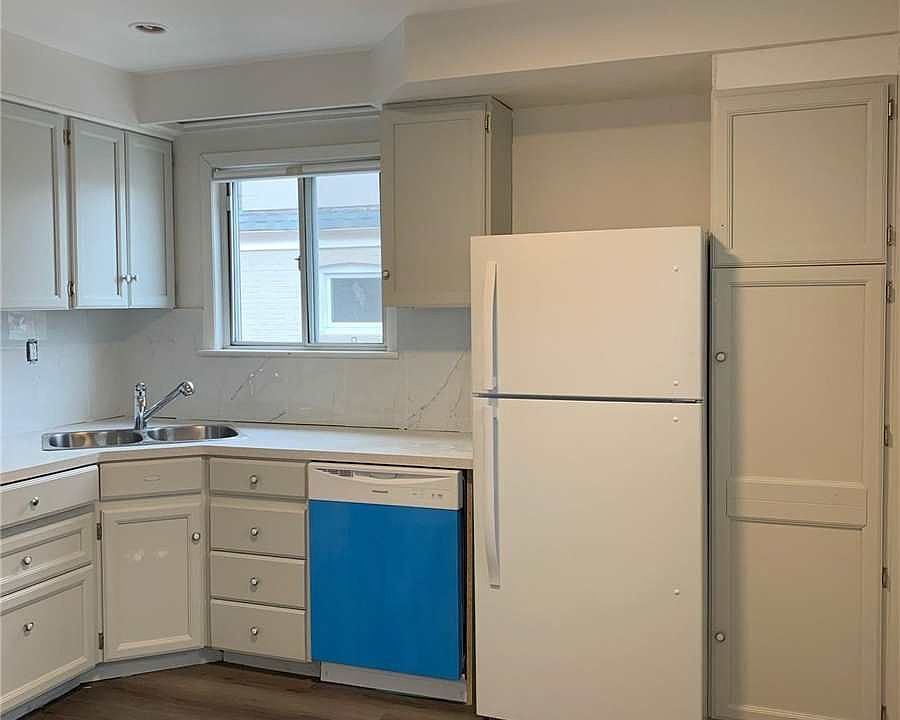 7 Valerie Rd Toronto ON Zillow