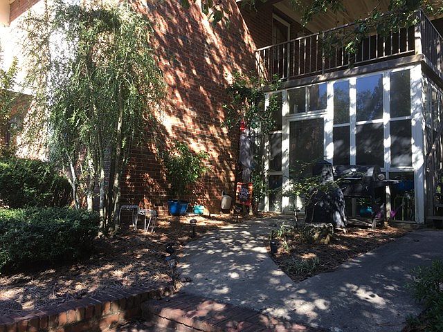 2nd image of 219 Murphy Mill Rd APT B
