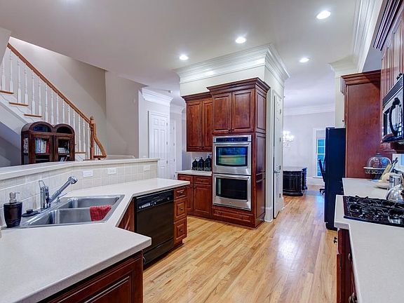 3rd image of 2600 Brookhaven Chase Ln
