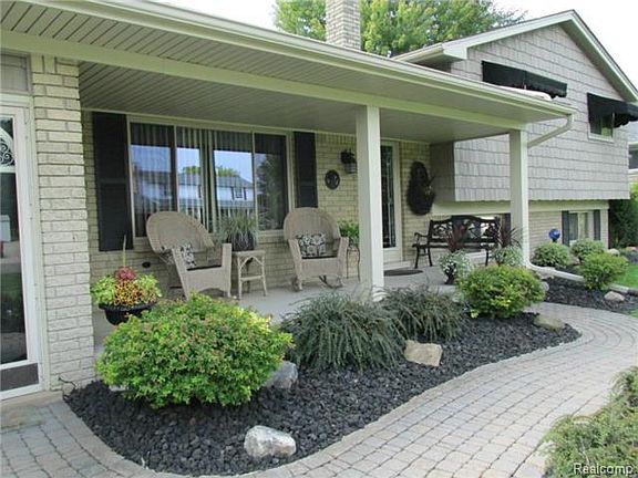 3rd image of 3180 Sandy Creek Dr