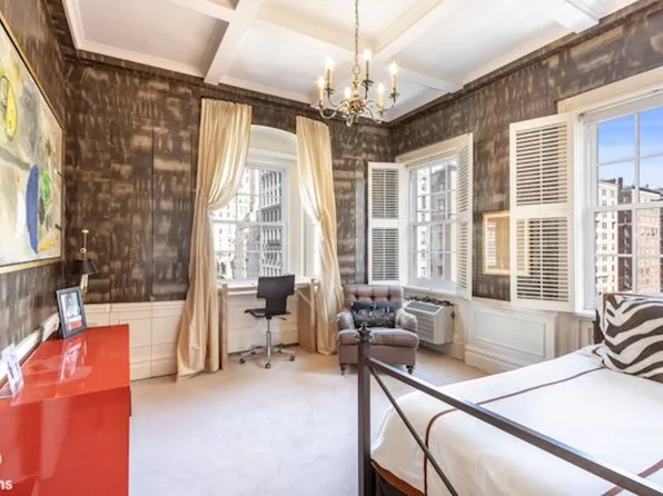 829 Park Avenue image 9 of 16