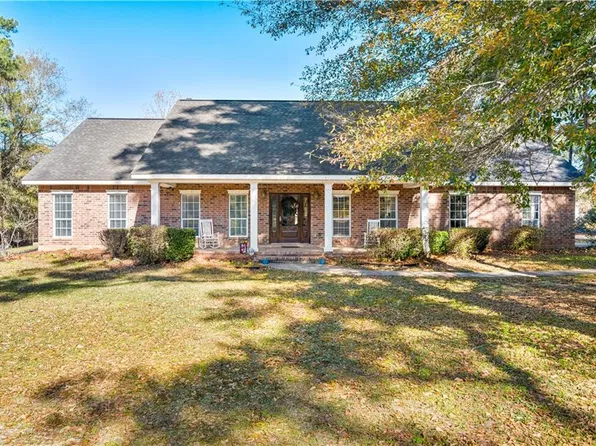 3832 Rigolette Rd, Pineville, LA 71360