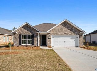 9236 Current Way SE, Owens Cross Roads, AL 35763