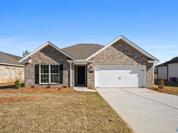 9236 Current Way SE, Owens Cross Roads, AL 35763