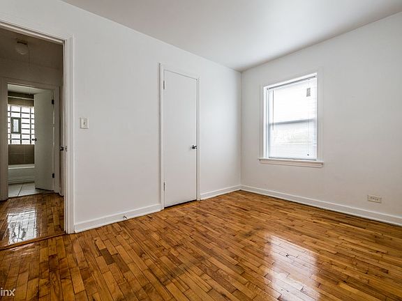 6121 S Wabash Ave Apartments Chicago Bedroom One_02