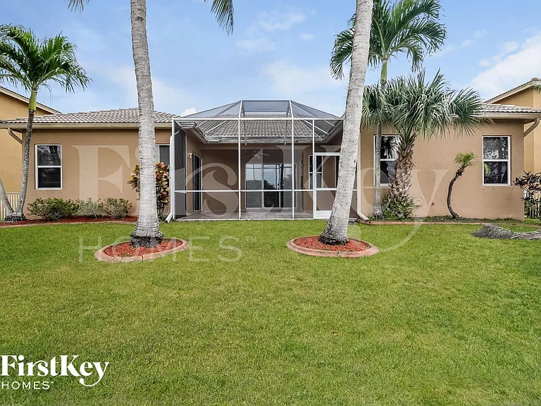 12748 SW 21st St — Photo 15