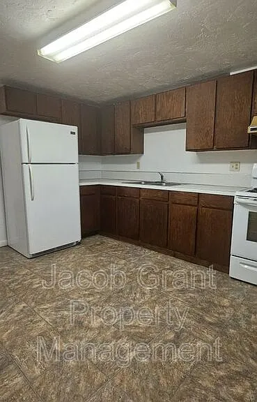 1340 Paul St #4 — Photo 3