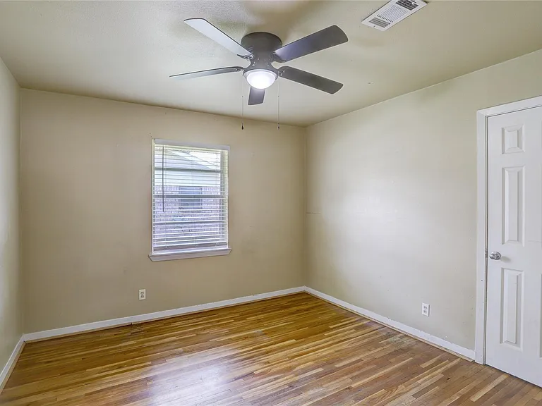 9207 Colleen Rd — Photo 14