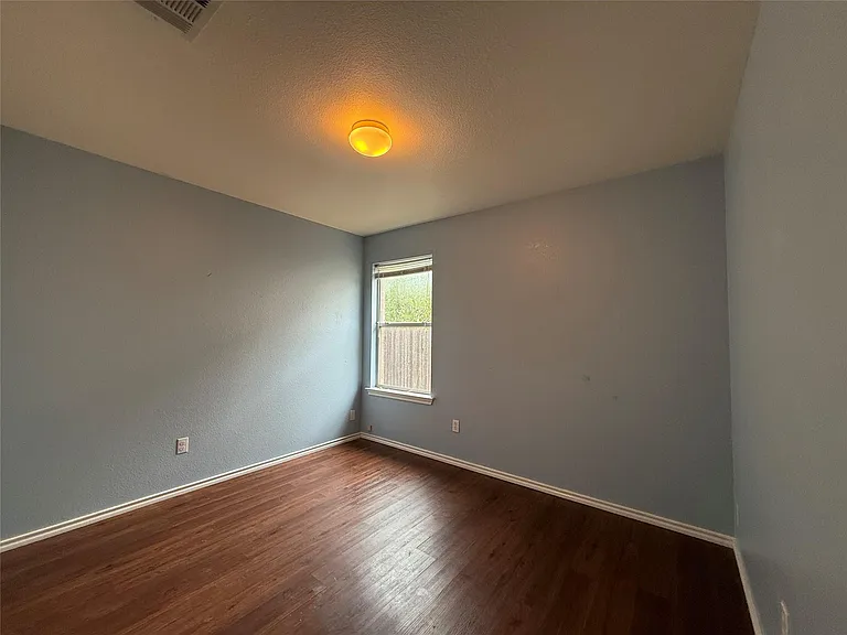 316 Meadow Park Dr — Photo 26