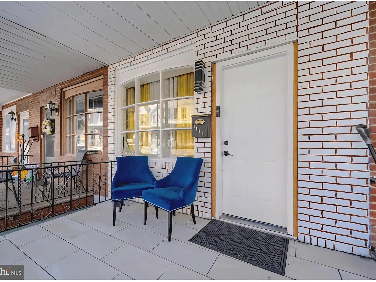 4 bed, 1200 sqft, $1,100 — Photo 1