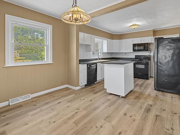 5th image of 1405 Morgan Ave