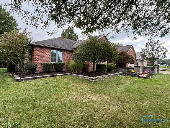 3rd image of 665 Chinook Dr