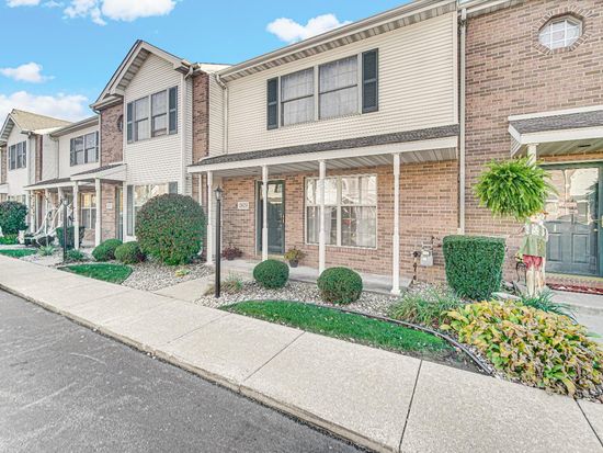 1813 Cottonwood Ct, Crown Point, IN 46307