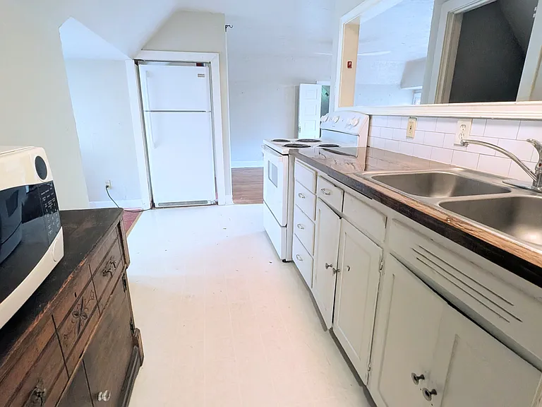 2312 W Pacific Ave #5 — Photo 5