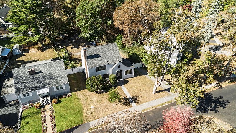 2nd image of 1645 Wendell Avenue