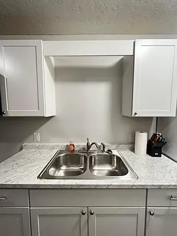 1050 Scott St #6 — Photo 3