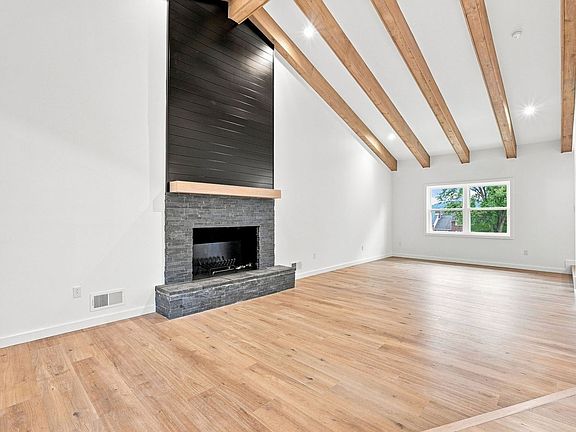 4th image of 35 Manorfield Cir