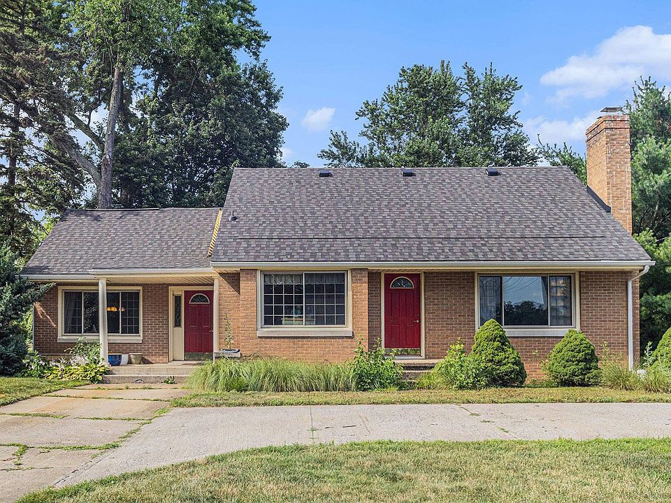 1st image of 23697 Greenleaf Blvd