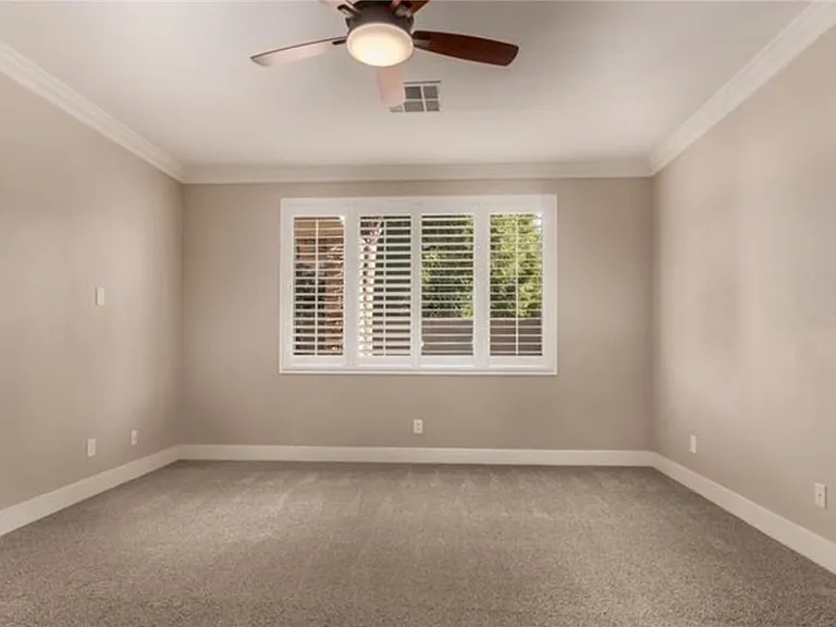 264 Pointe Ranier Ave — Photo 15