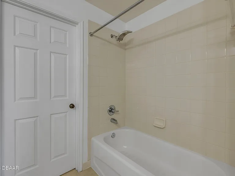 940 Village Trl #4-306 — Photo 24