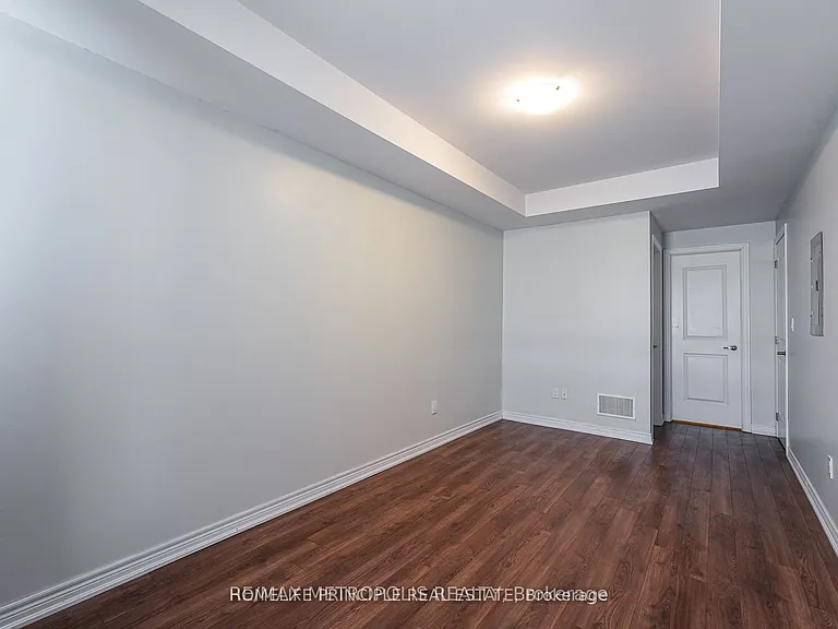 9621 Jane St #6 — Photo 21