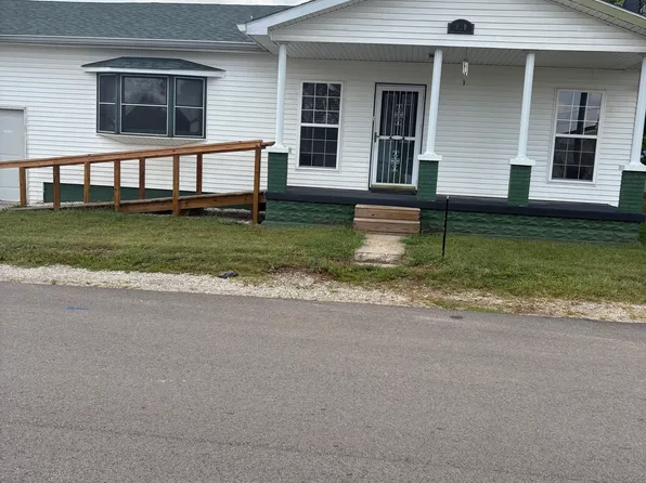 820 Roosevelt Ave, Edinburgh, IN 46124