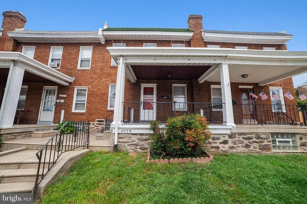 4029 Mitchell St photo 1