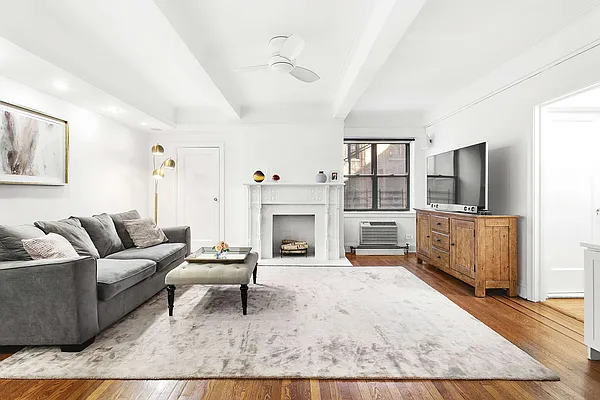 Sold by Compass | media 1