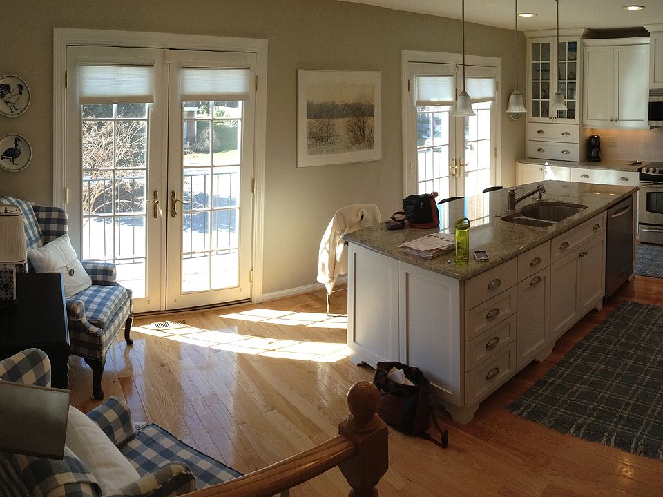 kitchen/balcony