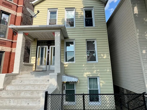2851 S Emerald Ave Floor 1, Chicago, IL 60616