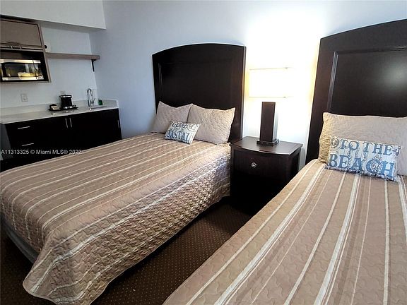 3rd image of 17375 Collins Ave #1007-2